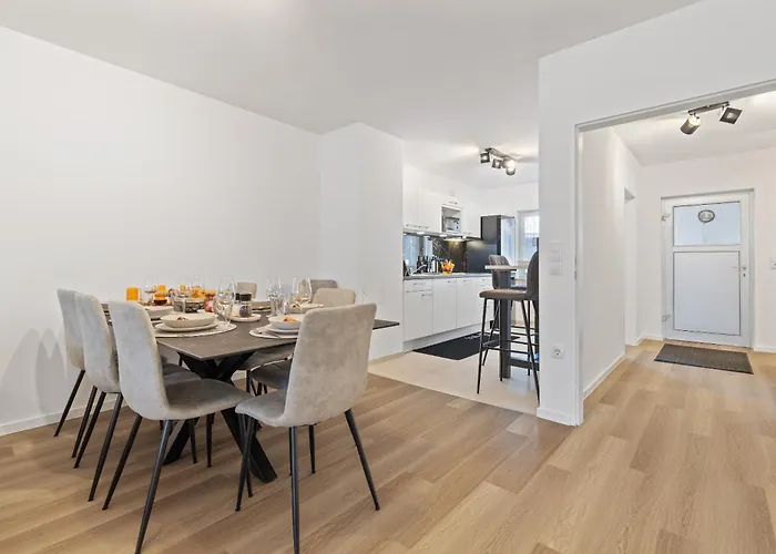 Primero Relax-home I Premium Ab 90qm I Balkon Garage I A8-fuggerei Apartment